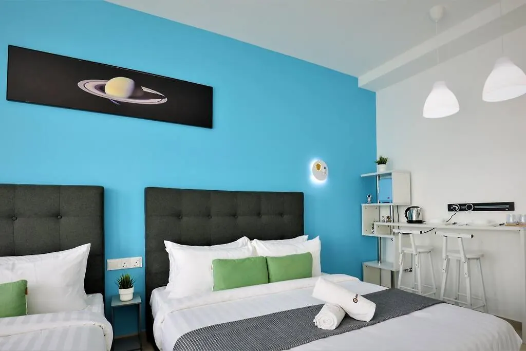 New Astronaut Theme @Melaka Town Apartment